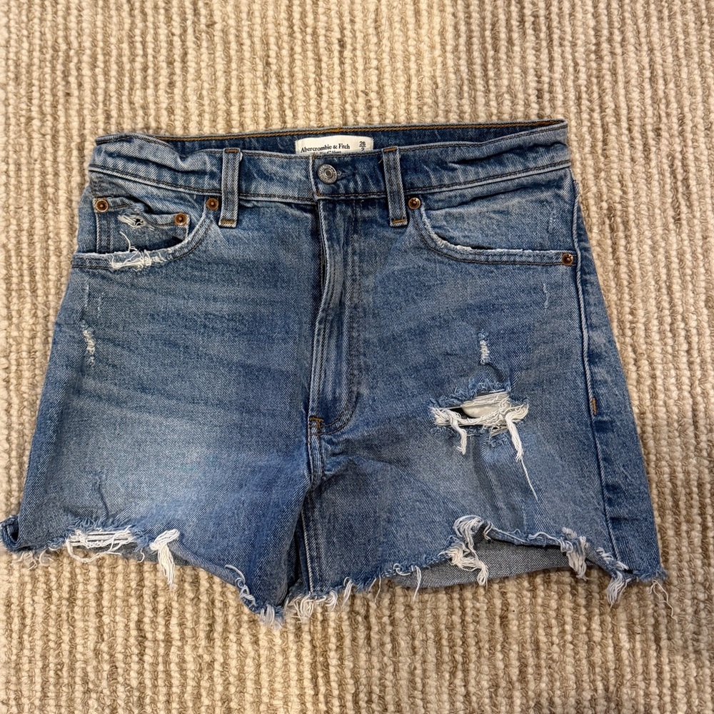 Abercrombie & Fitch High Rise 4” Shorts